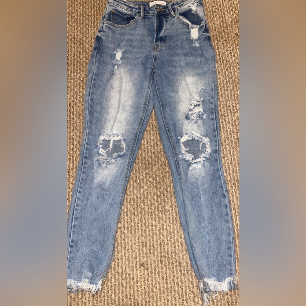 Junior girls distressed jeans